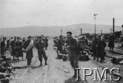 Lato 1940, Wielka Brytania.
Polscy żołnierze ewakuowani z Francji.
Fot. NN, Instytut Polski i Muzeum im. gen. Sikorskiego w Londynie [album 209 - 9 Pułk Ułanów Małopolskich].
