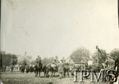 Przed 1939, Polska.
Zawody jeździeckie.
Fot. NN, Instytut Polski i Muzeum im. gen. Sikorskiego w Londynie [album 370 - 5 i 7 Pułk Strzelców Konnych; Żebrowski]