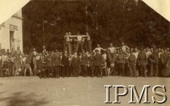 Przed 1939, Polska.
Grupa żołnierzy.
Fot. NN, Instytut Polski i Muzeum im. gen. Sikorskiego w Londynie [album 370 - 5 i 7 Pułk Strzelców Konnych; Żebrowski]