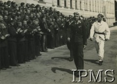 Lata 30., Lwów, Polska.
Korpus Kadetów Nr 1. Defilada.
Fot. NN, Instytut Polski i Muzeum im. gen. Sikorskiego w Londynie [album 61 - Korpus Kadetów Nr 1 - Lwów]
