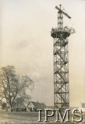1941-1942, Largo House, Szkocja, Wielka Brytania.
Wieża spadochronowa służąca 1 Brygadzie Spadochronowej do ćwiczeń.
Fot. NN, Instytut Polski i Muzeum im. gen. Sikorskiego w Londynie [dedykacja w albumie: Gen. dyw. dr Kukielowi Marianowi dowódcy I Korpusu Panc.-Mot.  I Brygada Spadochronowa Szkocja , Wrzesień 1941-42; album powstał z okazji rocznicy]
