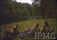 1942-1943, Wielka Brytania.
Polskie Siły Zbrojne w Wielkiej Brytanii. Żołnierze odpoczywający po ćwiczeniach.
Fot. NN, Instytut Polski i Muzeum im. gen. Sikorskiego w Londynie