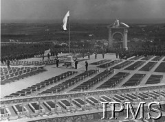 1945, Loreto, Włochy. Uroczystość na polskim cmentarzu wojennym.Fot. NN, Instytut Polski i Muzeum im. gen. Sikorskiego w Londynie, [koperta 2 Korpus Polski].