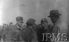 1943, Palestyna.
Generał Józef Wiatr (2. z prawej) na inspekcji szkół junackich.
Fot. NN, Instytut Polski i Muzeum im. gen. Sikorskiego w Londynie [album Palestyna 1943 - junacy].