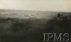 Zima 1941, Tobruk (okolice), Libia.
Samodzielna Brygada Strzelców Karpackich na przedpolach Tobruku.
Fot. NN, Instytut Polski i Muzeum im. gen. Sikorskiego w Londynie, [szuflada 37 - Wojsko Polskie, Bliski Wschód, sygn. 32588].