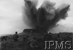 24.09.1942, Leven, Szkocja, Wielka Brytania.
Ćwiczenia 1 Brygady Spadochronowej. Wysadzanie schronu.
Fot. NN, Instytut Polski i Muzeum im. gen. Sikorskiego w Londynie, [szuflada 44 - Belgia, Holandia, sygn. 32127].