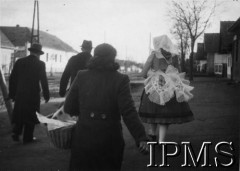 Jesień 1939, Selyp, Węgry.Podpis oryginalny: 