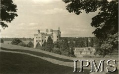 Lata 40., Douglas, Szkocja, Wielka Brytania.
Ruiny zamku. W 1940 roku w okolicy Douglas powstały obozy wojskowe dla polskich żołnierzy przybyłych z Francji.
Fot. NN, Instytut Polski i Muzeum im. gen. Sikorskiego w Londynie [szuflada 46 - WP w Wielkiej Brytanii]
