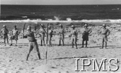 1941, Sidi Haneish, Egipt.
Samodzielna Brygada Strzelców Karpackich, zawody na plaży.
Fot. NN, Instytut Polski i Muzeum im. gen. Sikorskiego w Londynie [szuflada NXI].