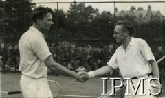 19-20.09.1942, St Andrews, Szkocja, Wielka Brytania.
Polskie Siły Zbrojne na Zachodzie. Mecz tenisowy Polska-Czechy.
Fot. NN, Instytut Polski i Muzeum im. gen. Sikorskiego w Londynie [szuflada NXI].