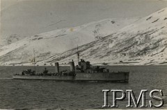 Maj 1940, Morze Północne.
Niszczyciel Brazen [H-80], transportujący żołnierzy Samodzielnej Brygady Strzelców Podhalańskich do Norwegii.
Fot. NN, Instytut Polski i Muzeum im. gen. Sikorskiego w Londynie, [szuflada NX]