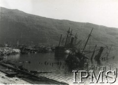 1940, rejon Narwiku, Norwegia.
Zatopione okręty niemieckie.
Fot. NN, Instytut Polski i Muzeum im. gen. Sikorskiego w Londynie [szuflada NX]
