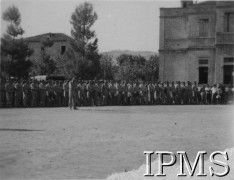 1945, Włochy.
Msza święta dla żołnierzy 6 Lwowskiego Pułku Artylerii Lekkiej.
Fot. NN, Instytut Polski i Muzeum im. gen. Sikorskiego w Londynie [teczka luzem - 1945 Spinetolli].