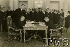 17.03.1930, Warszawa, Polska.
Podpisanie polsko-niemieckiej umowy gospodarczej.
Fot. NN, Instytut Polski i Muzeum im. gen. Sikorskiego w Londynie [teczka Berlin - dyplomacja, Gdańsk Przed 1939]