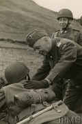 13.03.1943, Szkocja, Wielka Brytania.
Gen. Władysław Sikorski podczas wizyty w I Brygadzie Spadochronowej.
Fot. NN, Instytut Polski i Muzeum im. gen. Sikorskiego w Londynie [teczka 44]