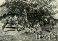 Kwiecień 1918, okolice Mohylowa.
Żołnierze I Pułku Ułanów Krechowieckich.
Fot. Instytut Polski i Muzeum im. gen. Sikorskiego w Londynie