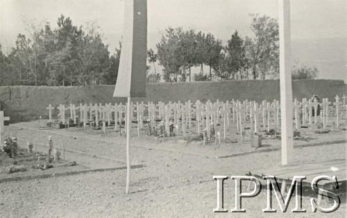 1943, Teheran, Iran.
Polskie mogiły w Teheranie.
Fot. Instytut Polski i Muzeum im. gen. Sikorskiego w Londynie