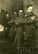 1919, brak miejsca.
Porucznicy 14 Pułku Ułanów: Odolski, Kazimierz Plisowski, Aleksander Wasilewski i Bogdan Zaremba.
Fot. NN, Instytut Polski i Muzeum im. gen. Sikorskiego w Londynie