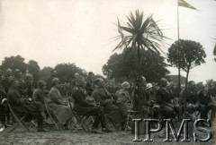 11.07.1927, Lwów, Polska.
Święto Pułku, goście podczas mszy polowej.
Fot. NN, Instytut Polski i Muzeum im. gen. Sikorskiego w Londynie