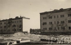 Wrzesień 1939, Polska.
Kampania wrześniowa, wkroczenie oddziałów niemieckich do Polski. Budynki zniszczone podczas ostrzału artyleryjskiego. Fotografia wykonana przez nieznanego żołnierza Wehrmachtu.
Fot. NN, Instytut Polski im. Gen. Sikorskiego w Londynie [teczka nr 140a]