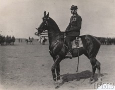 Lata 30., Polska.
Gen. Władysław Anders na koniu.
Fot. NN, Instytut Polski i Muzeum im. gen. Sikorskiego w Londynie [teczka nr 2]