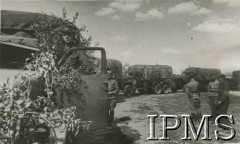 1943, Sielce nad Oką, ZSRR.
1 Dywizja Piechoty im. Tadeusza Kościuszki przed wyjściem na front. Podpis oryginalny: 