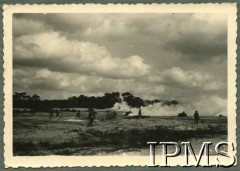 1944-1945, brak miejsca.
1 Dywizja Pancerna podczas walk w Europie Zachodniej.
Fot. NN, Instytut Polski i Muzeum im. gen. Sikorskiego w Londynie [album 53 - PSZ na Zachodzie, 1 Dywizja Pancerna, 10 Pułk Dragonów].