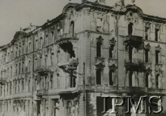 1939, Warszawa, Polska.
Kamienica przy pl. Krasińskich 6/8/10 róg Nowiniarskiej 1/3/5.
Fot. NN, Instytut Polski i Muzeum im. gen. Sikorskiego w Londynie [szuflada P1]