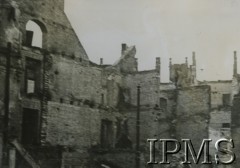 1939, Warszawa, Polska.
Zniszczona zabudowa ulicy Marszałkowskiej.
Fot. NN, Instytut Polski im. Gen. Sikorskiego w Londynie. [szuflada P1]