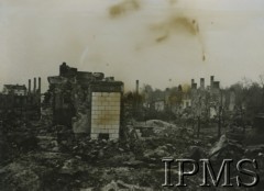 1939, Warszawa, Polska.
Zniszczona zabudowa Bródna, okolice ulicy Odrowąża.
Fot. NN, Instytut Polski im. Gen. Sikorskiego w Londynie. [szuflada P1]