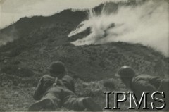 Maj 1944, rejon Cassino, Włochy.
Żołnierze 2 Korpusu podczas walk.
Fot. NN, Instytut Polski i Muzeum im. gen. Sikorskiego w Londynie [album 76 - 2 Korpus Polski dla Rudnickiego].