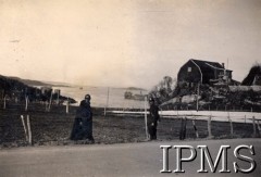 Maj 1940, Harstad, Norwegia.
Samodzielna Brygada Strzelców Podhalańskich w Norwegii. Na zdjęciu m.in. plutonowy Starak, w głębi po lewej zbiorniki z benzyną.
Fot. NN, Instytut Polski i Muzeum im. gen. Sikorskiego w Londynie
