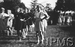 1942-1943, Masindi, Uganda.
Osiedle dla polskich uchodźców, fotografia zrobiona podczas występu dzieci.
Fot. NN, Instytut Polski i Muzeum im. gen. Sikorskiego w Londynie [album 212 - Osiedla polskie w Afryce Wschodniej].
