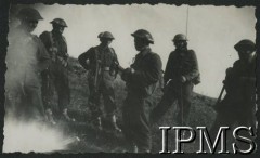 1944-1945, Włochy.
Żołnierze 3 Dywizji Strzelców Karpackich podczas kampanii włoskiej.
Fot. NN, Instytut Polski i Muzeum im. gen. Sikorskiego w Londynie [album 11 - 3 Batalion Strzelców Karpackich, sygn. A XI 32 6].