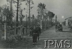 1944-1945, Włochy.
Żołnierze 3 Batalionu Strzelców Karpackich podczas kampanii włoskiej. 
Fot. NN, Instytut Polski i Muzeum im. gen. Sikorskiego w Londynie [album 11 - 3 Batalion Strzelców Karpackich, sygn. A XI 32 6].