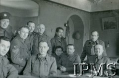 1941, Saxmundham, Anglia, Wielka Brytania.
Zespół techniczny Pociągu Pancernego 