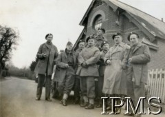 1942, Nacton, Anglia, Wielka Brytania.
Załoga Pociągu Pancernego 