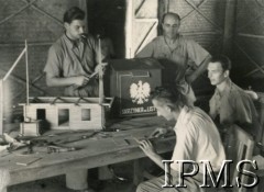 1943-1947, Valivade-Kolhapur, Indie.
Osiedle dla polskich uchodźców. Pracownia robót ręcznych Spółdzielni 
