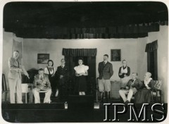 5-7.01.1945, Valivade-Kolhapur, Indie.
Osiedle dla polskich uchodźców. Scena z przedstawienia pt. 