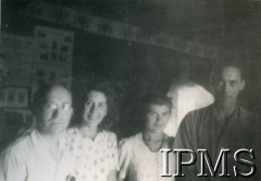 5.06.1947, Valivade-Kolhapur, Indie.
Osiedle dla polskich uchodźców. Wizyta konsula amerykańskiego z małżonką.
Fot. NN, Kronika osiedla polskiego Valivade-Kolhapur, Indie, tom III, Instytut Polski i Muzeum im. gen. Sikorskiego w Londynie