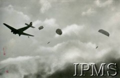 1940-1945, brak miejsca.
Desant 1 Dywizji Strzelców Spadochronowych.
Fot. NN, Kronika 15 Wileńskiego Batalionu Strzelców 