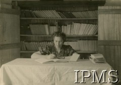 1942-1946, Ifunda, Tanganika. 
Osiedle dla polskich uchodźców w Afryce Wschodniej. Biblioteka Referatu Kulturalno-Oświatowego.
Fot. NN, kolekcja: Osiedla polskie w Afryce, Instytut Polski i Muzeum im. gen. Sikorskiego w Londynie