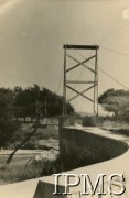 1942-1946, Kondoa, Tanganika (obecnie Tanzania).
Most wiszący. W Kondoa znajdowało się osiedle dla polskich uchodźców.
Fot. NN, kolekcja: Osiedla polskie w Afryce, Instytut Polski i Muzeum im. gen. Sikorskiego w Londynie