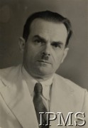 Lata 40., brak miejsca.
Artur Moszkowski - Naczelny Inżynier Budownictwa Osiedla Tengeru.
Fot. NN, kolekcja: Osiedla polskie w Afryce, Instytut Polski i Muzeum im. gen. Sikorskiego w Londynie