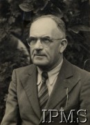 1942-1950, Tengeru, Tanganika.
Osiedle dla polskich uchodźców. Kierownik Urzędu Pocztowego Juliusz Konn.
Fot. NN, kolekcja: Osiedla polskie w Afryce, Instytut Polski i Muzeum im. gen. Sikorskiego w Londynie