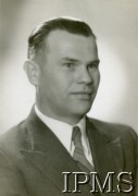1943-1946, Marandellas, Rodezja Południowa. 
Osiedle dla polskich uchodźców. Tadeusz Siuda, kierownik szkoły powszechnej.
Fot. NN, kolekcja: Osiedla polskie w Afryce, Instytut Polski i Muzeum im. gen. Sikorskiego w Londynie