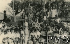 1942-1946, Masindi, Uganda.
Osiedle dla polskich uchodźców. Święto Bożego Narodzenia, grupa dzieci biorących udział w jasełkach.
Fot. NN, kolekcja: Osiedla polskie w Afryce, Instytut Polski i Muzeum im. gen. Sikorskiego w Londynie