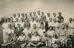 8.08.1944, Makindu, Brytyjska Afryka Wschodnia.
Na odwrocie dedykacja: 