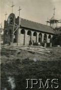 1945, Masindi, Uganda.
Osiedle dla polskich uchodźców. Kościół w budowie.
Fot. NN, kolekcja: Osiedla polskie w Afryce, Instytut Polski i Muzeum im. gen. Sikorskiego w Londynie