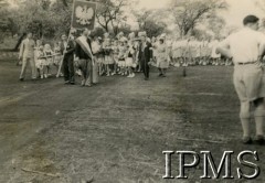 3.05.1945, Masindi, Uganda.
Osiedle dla polskich uchodźców. Obchody rocznicy uchwalenia Konstytucji 3 Maja. 
Fot. NN, kolekcja: Osiedla polskie w Afryce, Instytut Polski i Muzeum im. gen. Sikorskiego w Londynie